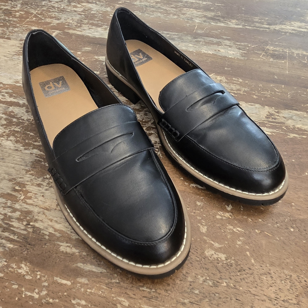 DV by Dolce Vita Women's Black Loafers